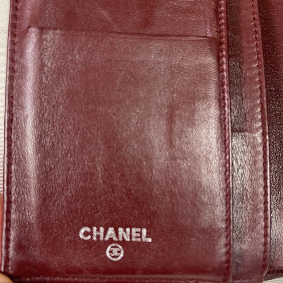 AUC Chanel Black Quilted Leather Diamond Stitched Continental Flap Wallet $2900 - Picture 13 of 16